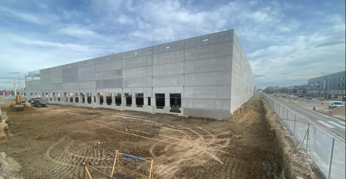 avance_obras_nave_logistica_Engel_La_resina_100123-5