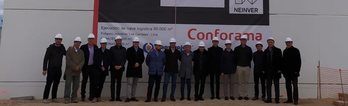 puesta-bandera-conforama-lliria